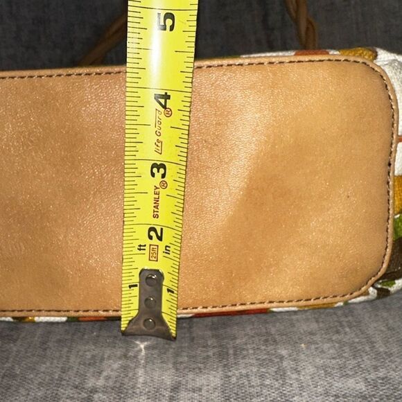 Relic Brand Collection Floral Canvas Shoulder Bag - Picture 4 of 9